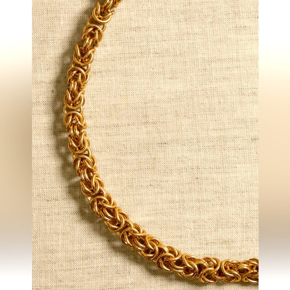 NWT BANANA REPUBLIC CHUNKY INTRICATE CHAIN NECKLACE - Picture 3 of 3